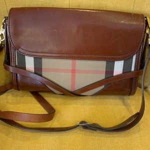 Burberry crossbody
